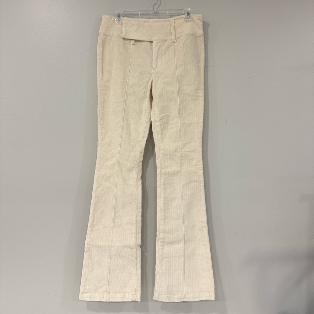 Urban Outfitters Cream Flared Jeans Size 10